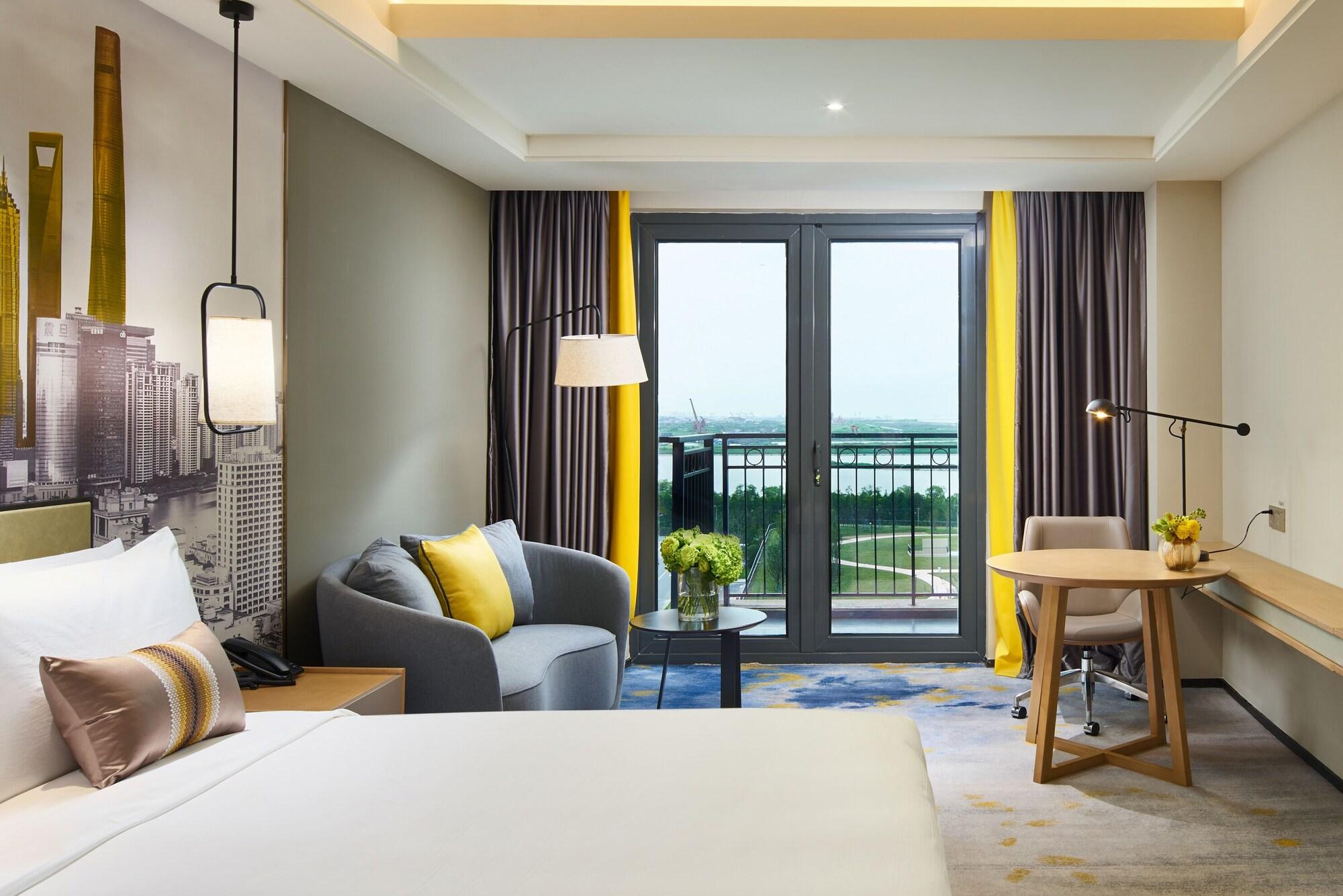 The Qube Hotel Shanghai Sanjiagang - Offer Pudong International Airport And Disney Shuttle Exterior photo