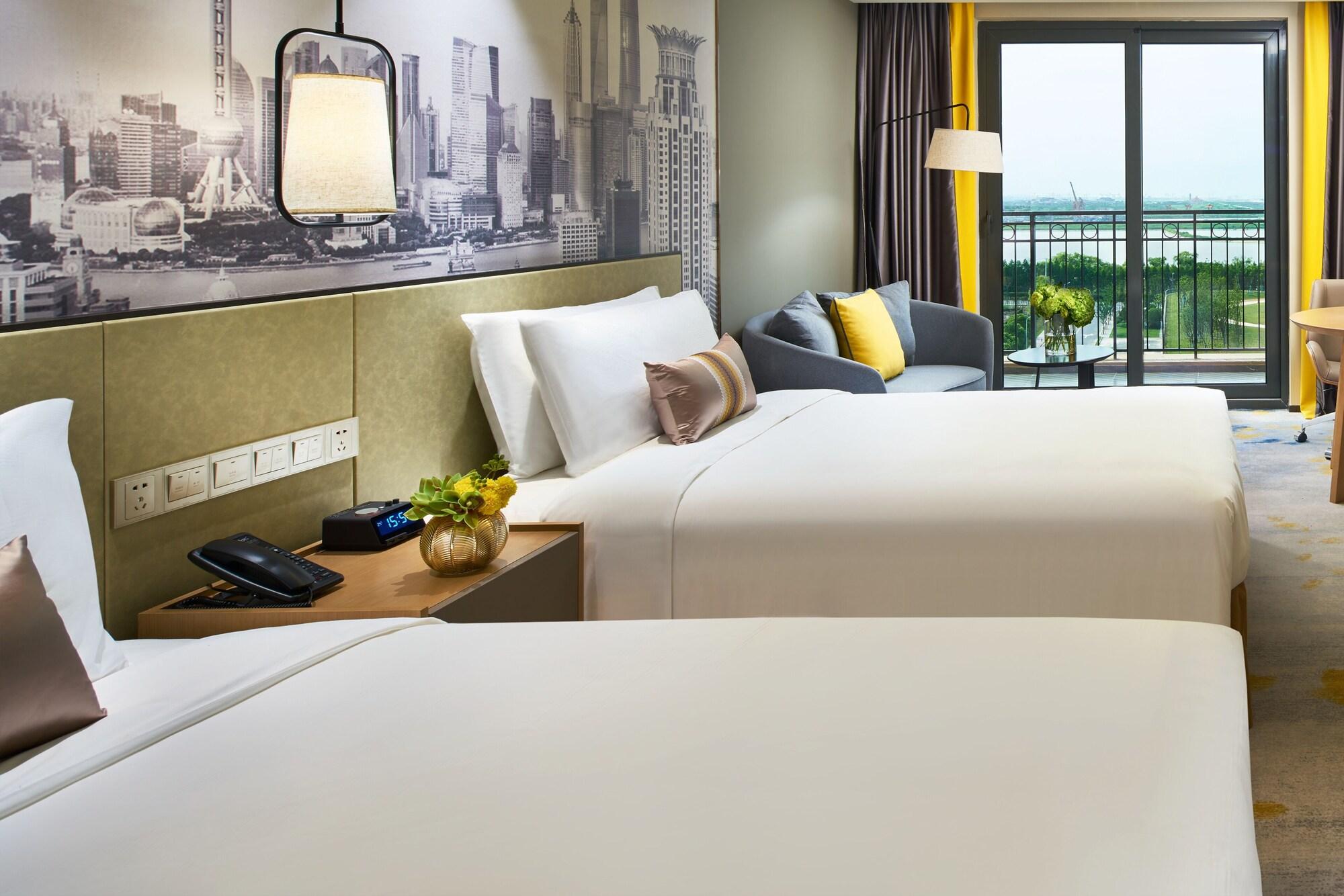 The Qube Hotel Shanghai Sanjiagang - Offer Pudong International Airport And Disney Shuttle Exterior photo