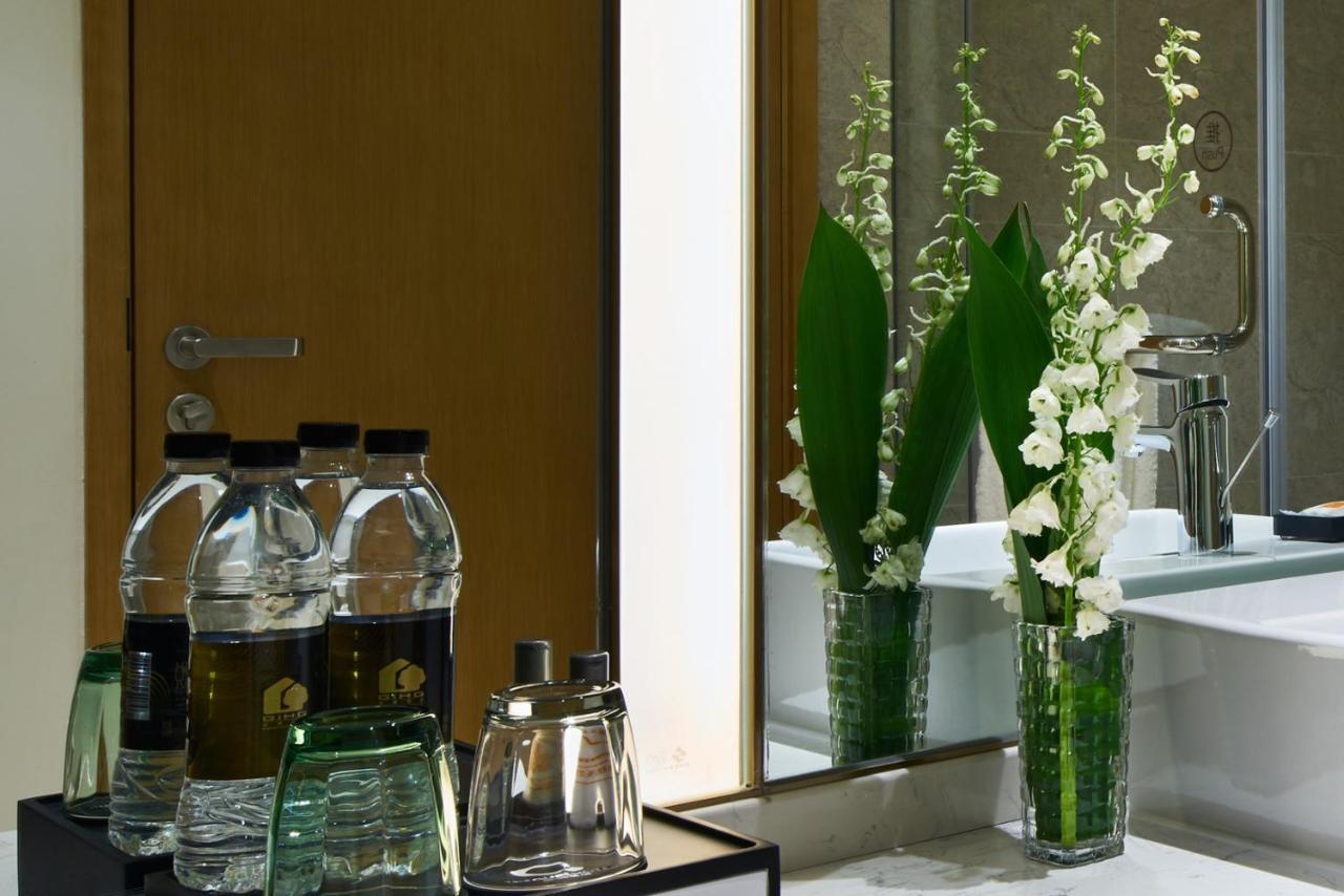 The Qube Hotel Shanghai Sanjiagang - Offer Pudong International Airport And Disney Shuttle Exterior photo